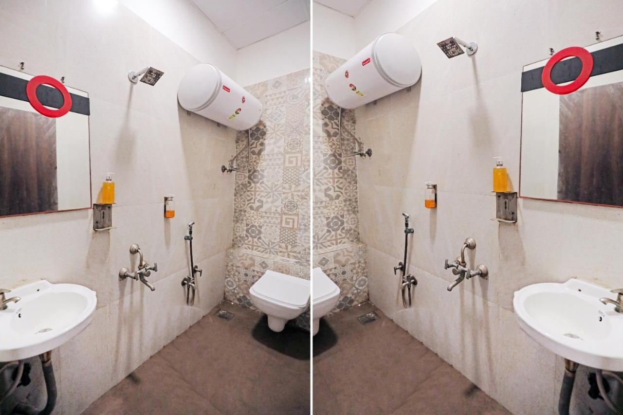Hotel Gokul Solitaire, Surat Bhatha Dış mekan fotoğraf