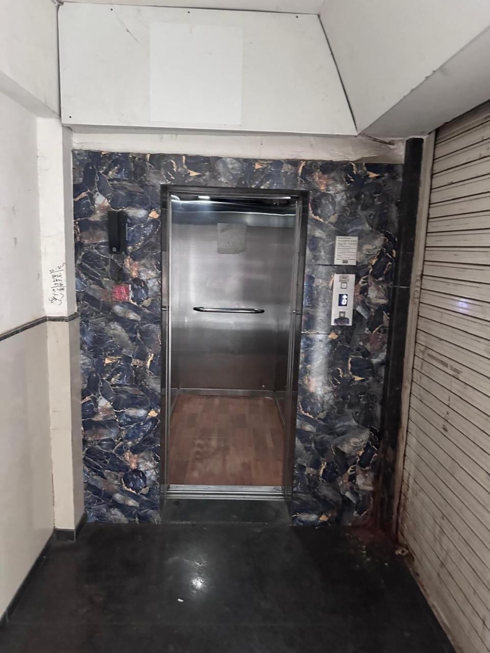 Hotel Gokul Solitaire, Surat Bhatha Dış mekan fotoğraf